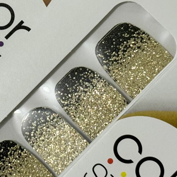 New Color Street “Ring It In” Gradient Black and Gold Glitter Nail Strips - Picture 1 of 1